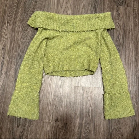 LIKE NEW Cult Gaia Audie Off The Shoulder Long Sleeve Sweater, Size M